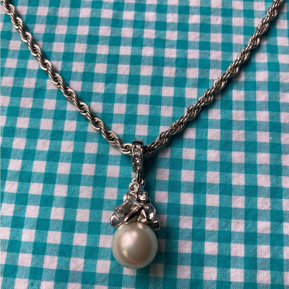 GIVENCHY Pearl & Crystal Pendant Silver Plated Rope Chain Necklace